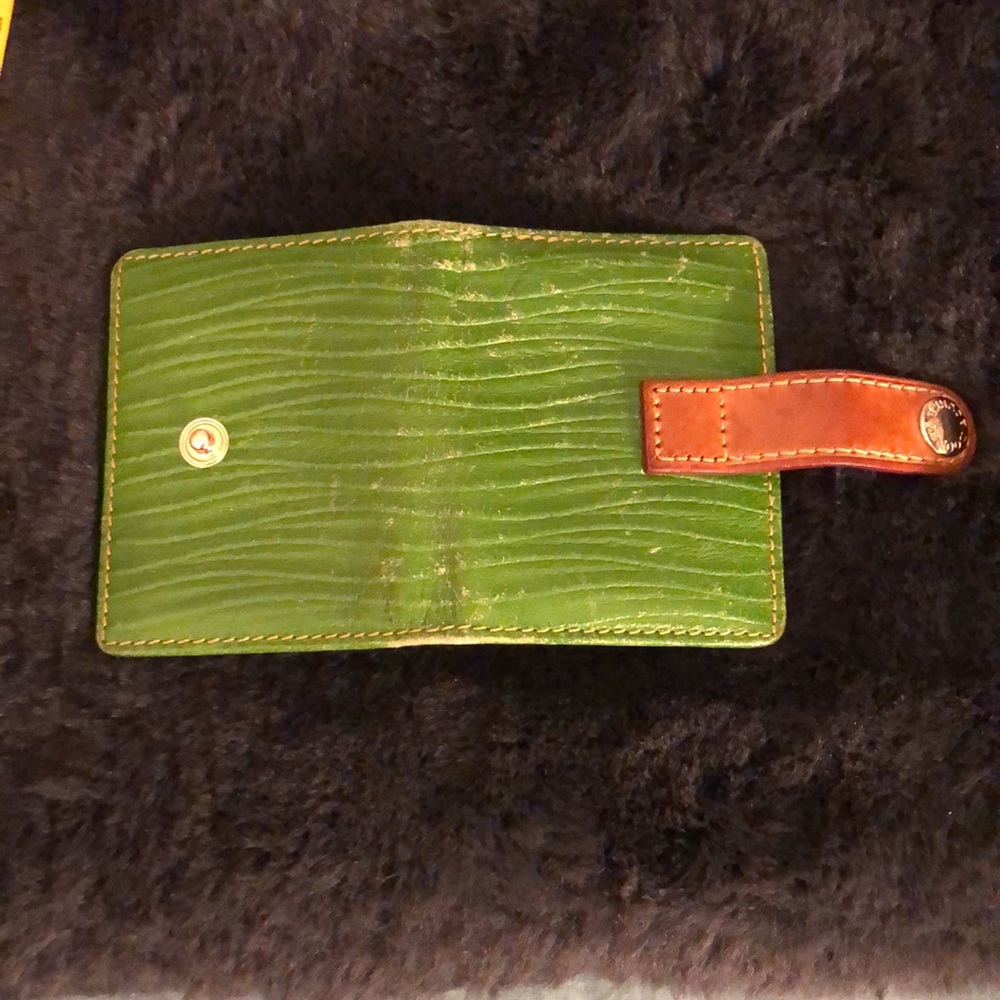 Vintage Dooney Bourke Wallet. Good condition - Picture 7 of 8